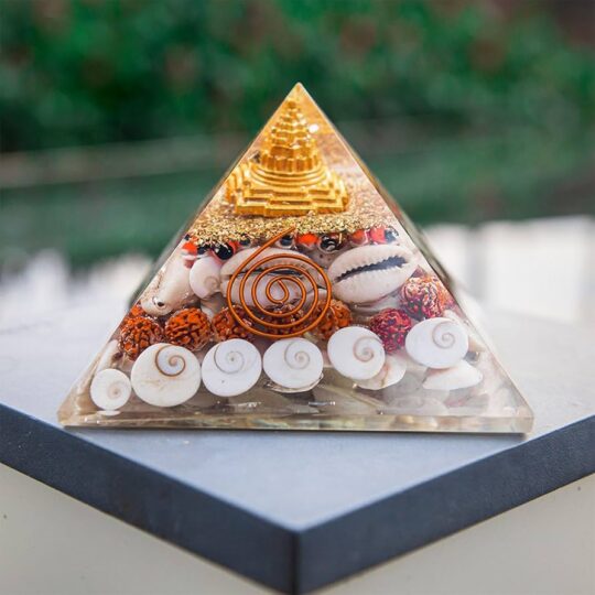 Orgone Pyramid for prosperity, success, wealth, Attracts Maa Lakshmi at Home and office